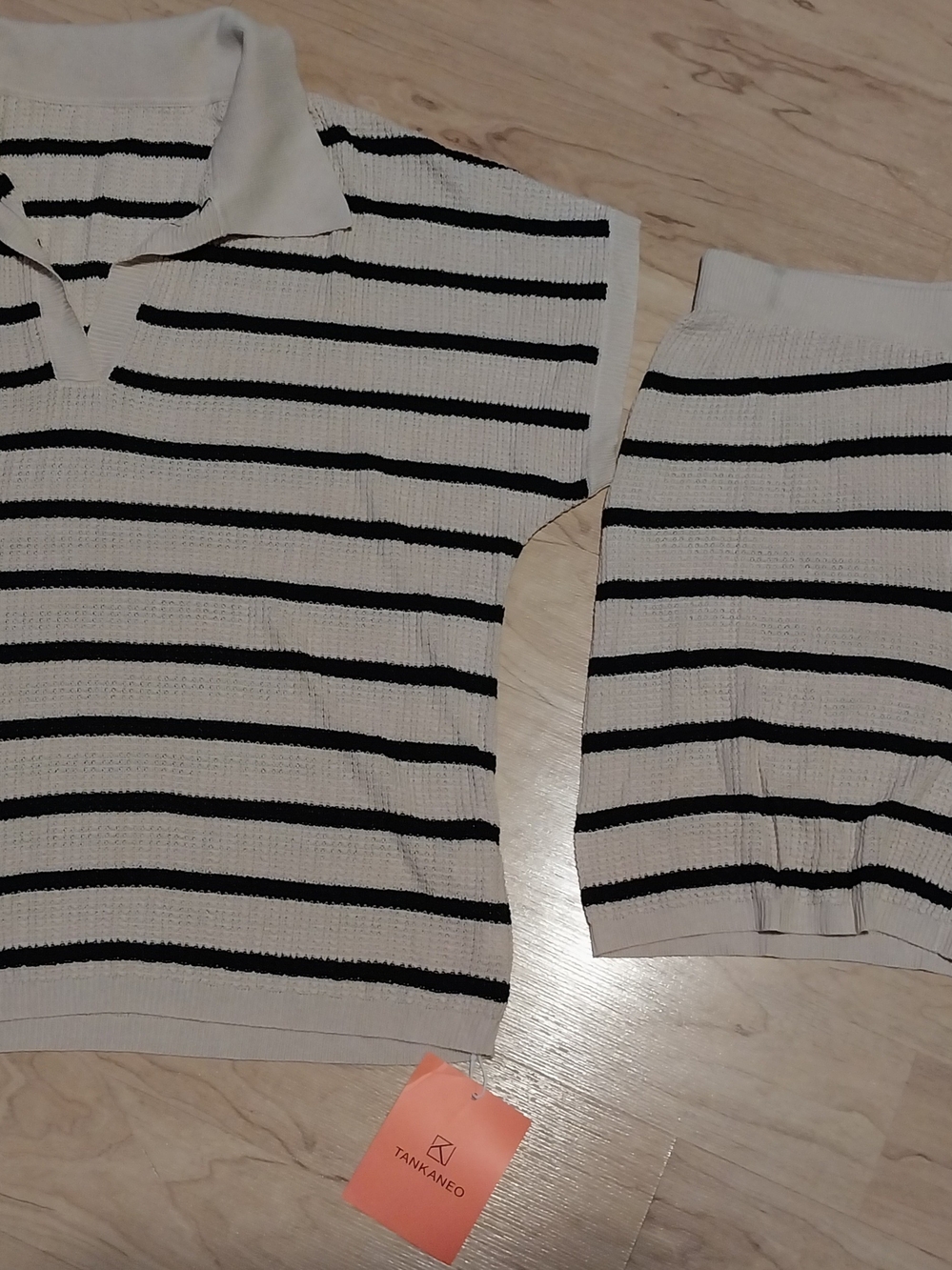 Tankaneo Women's Cream & Black Striped V-Neck Sweater And Shorts Set